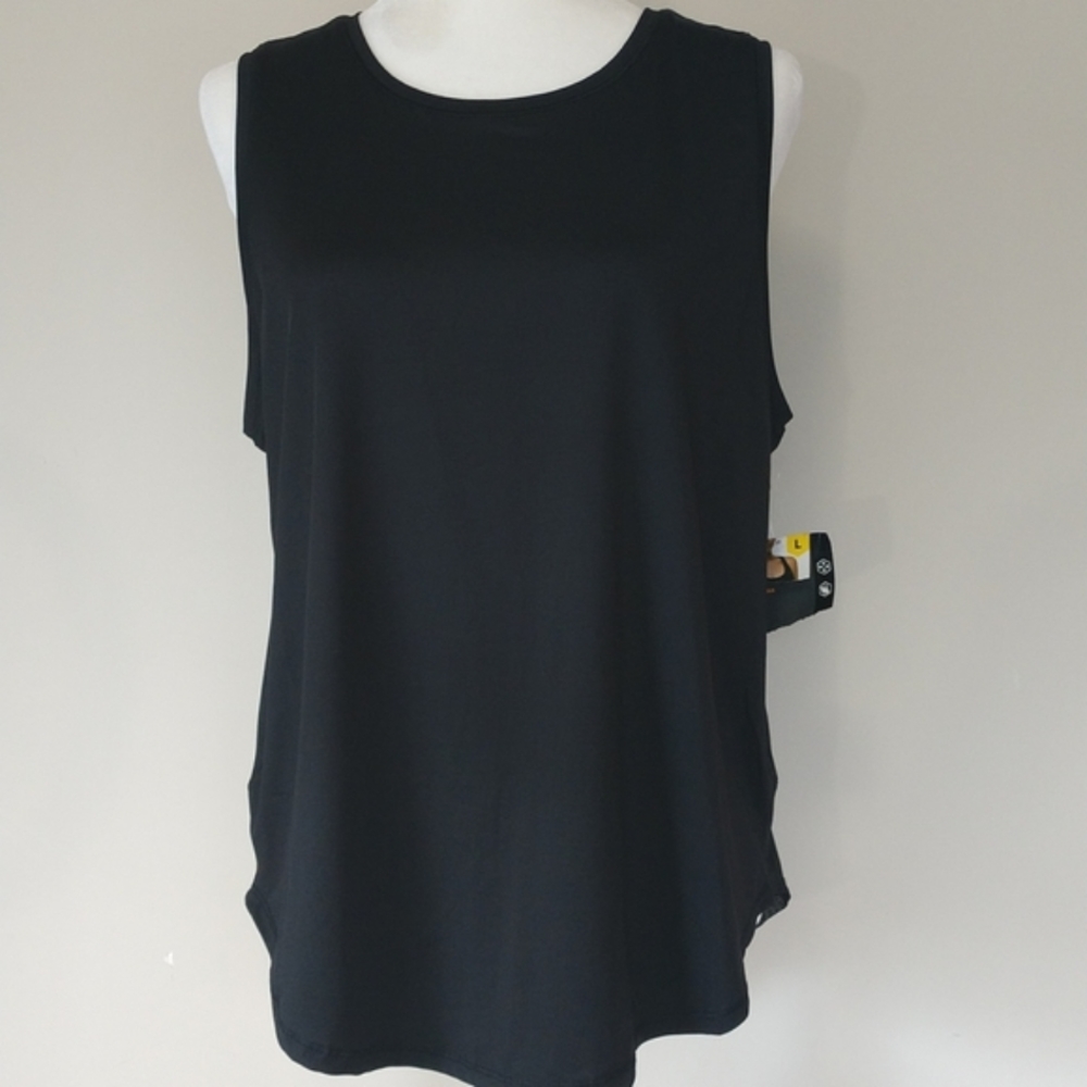 AVIA black athletic top. Size L (12-14)
